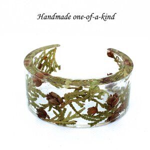 Handmade One-of-A-Kind Real Cedar Resin Bangle - Evergreen Bracelet